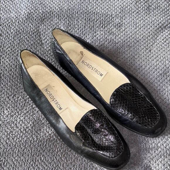 Nordstrom Black Textured Leather Loafers Slip On Flat Shoes Size‎ 8.5 - Picture 2 of 10